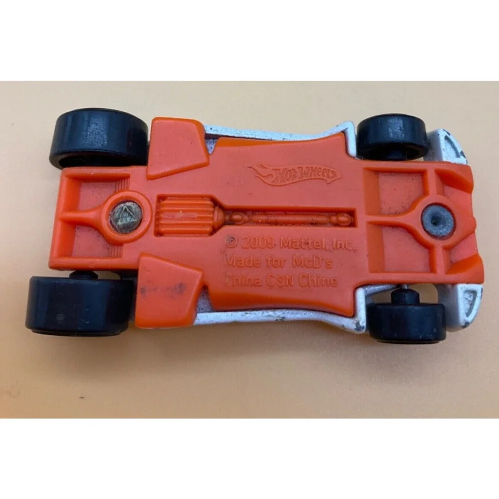 VTG Hot Wheels‎ Collection 2009-2012 Toyota Supra McDonald's Coyote 500